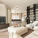 Dorato Townhouse Sabrina By The 别墅