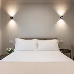 Dorato Townhouse Sabrina By The 别墅