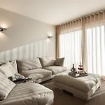 Dorato Townhouse Sabrina By The * 科利科