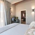Dorato Townhouse Sabrina By The 别墅 科利科