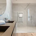 Dorato Townhouse Sabrina By The 科利科