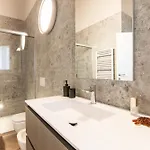 Dorato Townhouse Sabrina By The 科利科