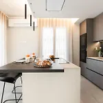 Dorato Townhouse Sabrina By The * 科利科