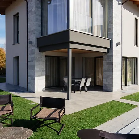 فيلة Dorato Townhouse Sabrina By The